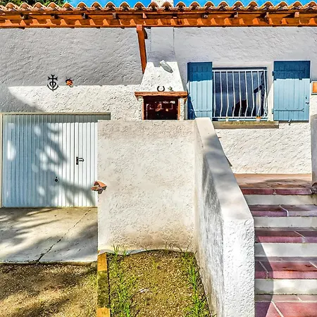Casa vacanze Cozy In With Wifi Fournès